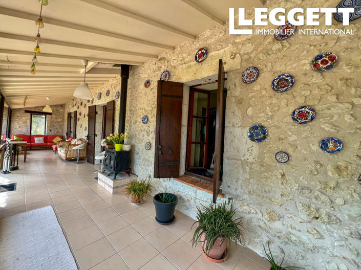 Image No.6-4 Bed House for sale