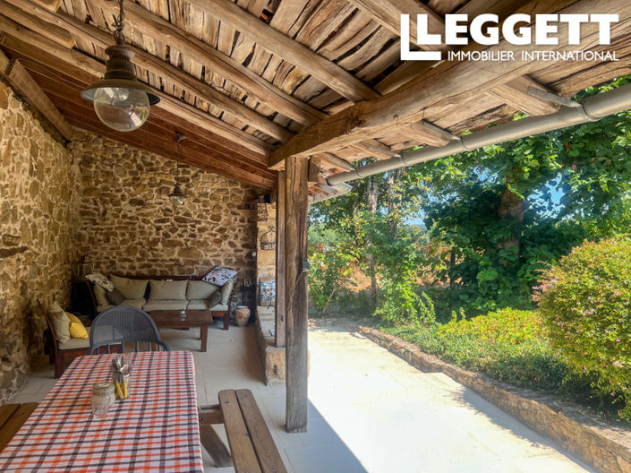 Image No.10-3 Bed House for sale