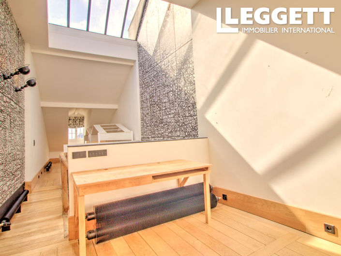 Image No.8-4 Bed House for sale