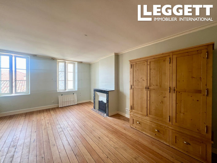 Image No.7-3 Bed House for sale