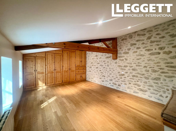 Image No.9-3 Bed House for sale