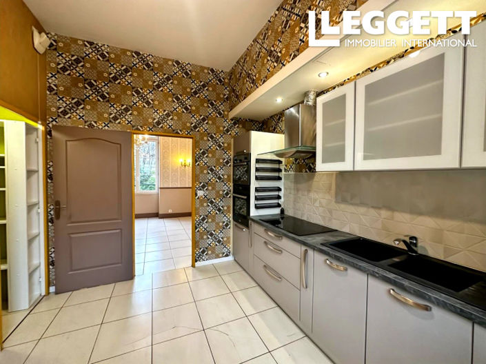 Image No.4-6 Bed House for sale