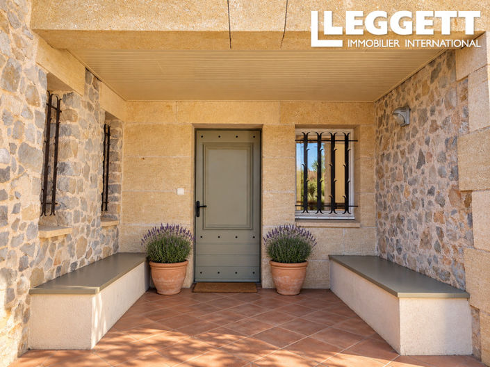 Image No.10-4 Bed House for sale