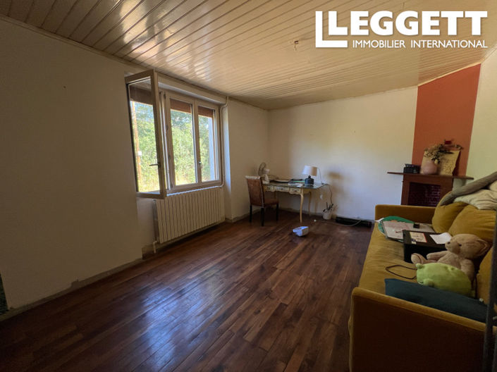 Image No.10-2 Bed House for sale