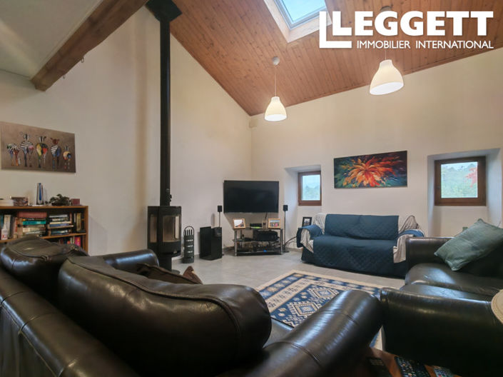Image No.10-7 Bed House for sale
