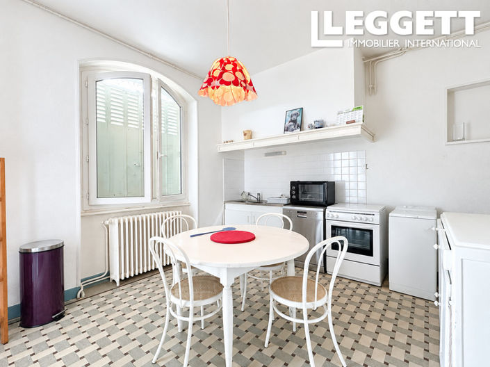 Image No.4-10 Bed House for sale