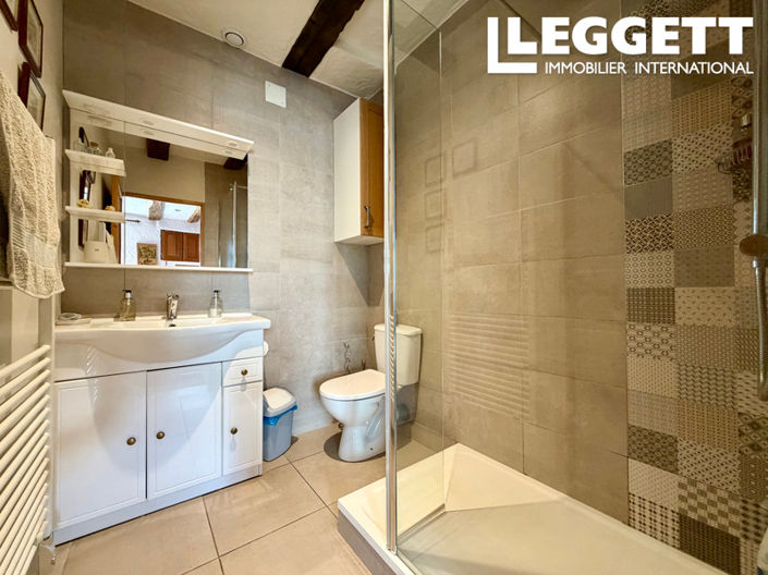 Image No.6-4 Bed House for sale