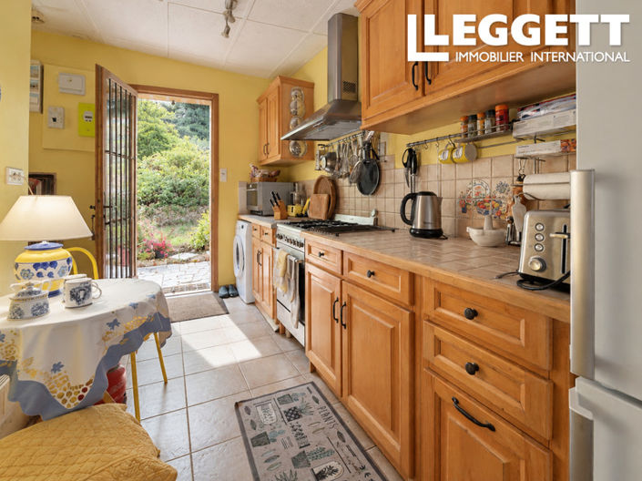Image No.6-7 Bed House for sale