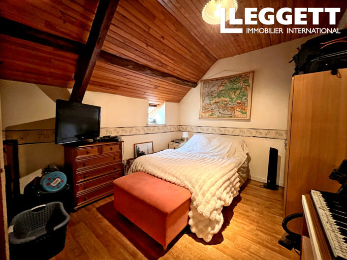 Image No.7-3 Bed House for sale