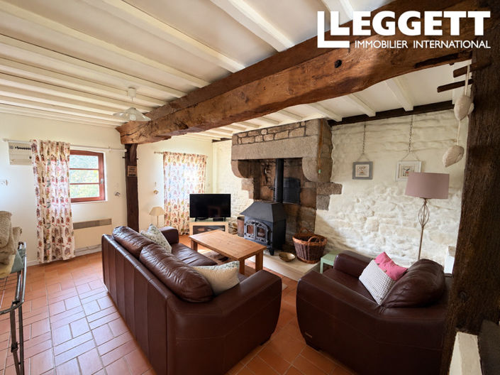 Image No.9-6 Bed House for sale
