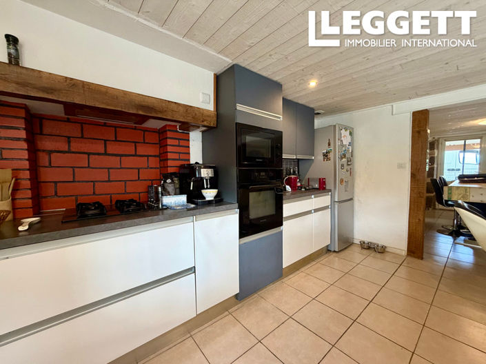 Image No.4-2 Bed House for sale