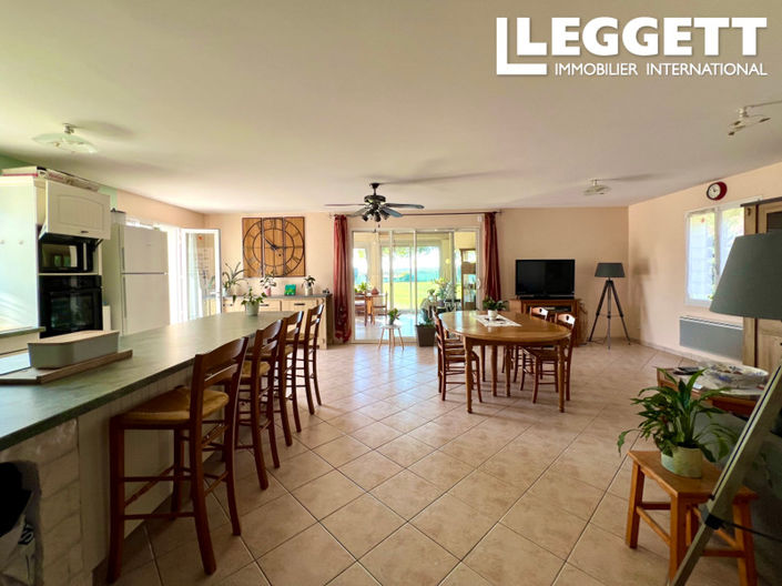 Image No.4-5 Bed House for sale