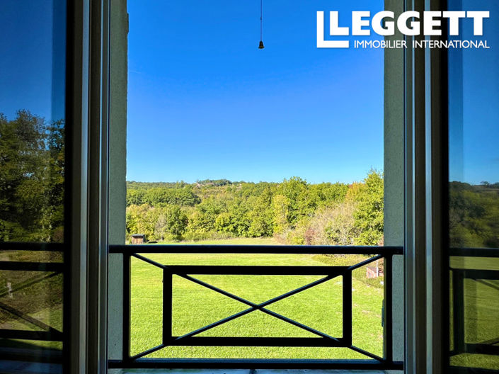 Image No.8-3 Bed House for sale
