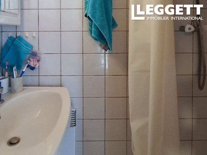 Image No.4-2 Bed House for sale