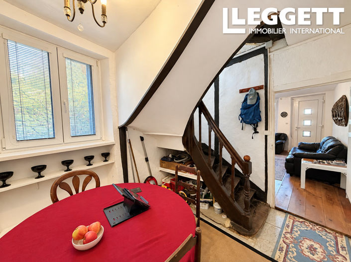 Image No.6-2 Bed House for sale