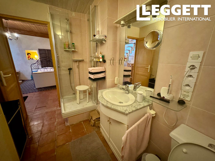 Image No.10-2 Bed House for sale