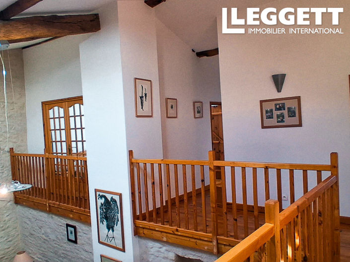 Image No.7-4 Bed House for sale