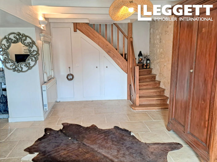 Image No.7-5 Bed House for sale