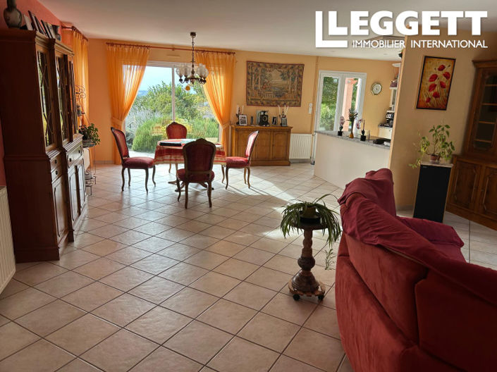 Image No.5-3 Bed House for sale