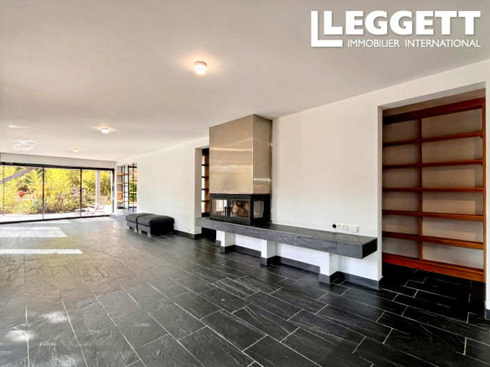 Image No.4-6 Bed House for sale
