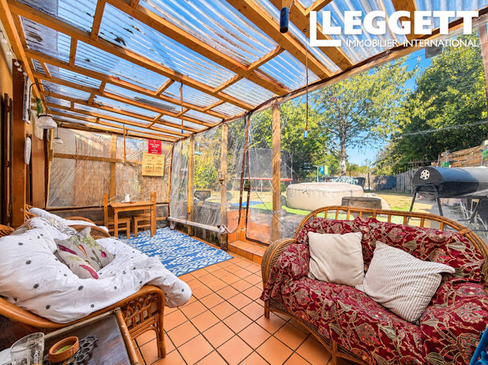 Image No.7-2 Bed House for sale