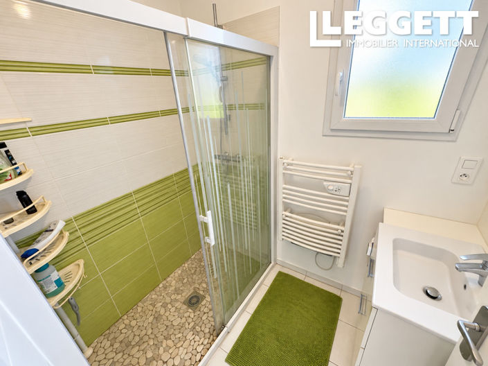 Image No.7-2 Bed House for sale