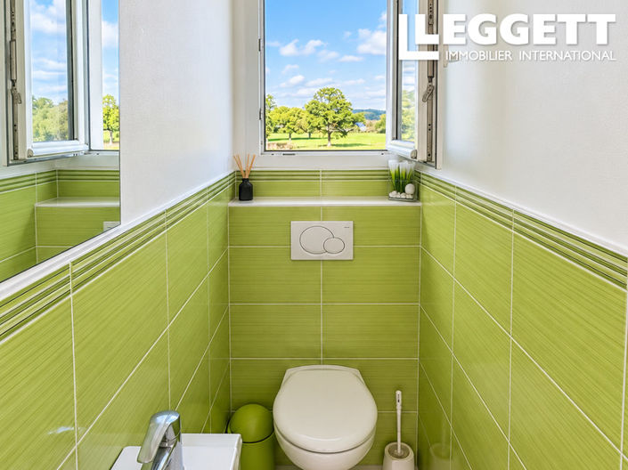 Image No.9-2 Bed House for sale