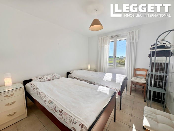 Image No.8-4 Bed House for sale