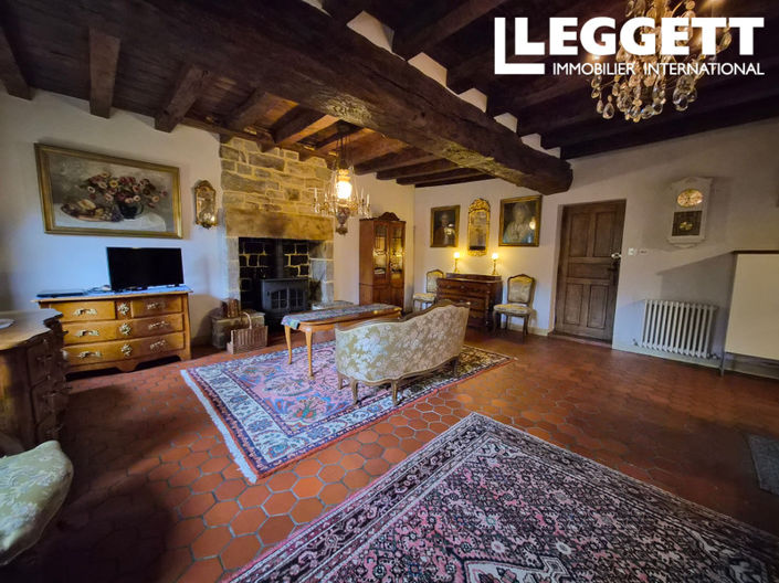Image No.6-2 Bed House for sale