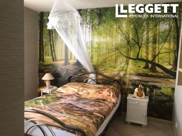 Image No.7-4 Bed House for sale