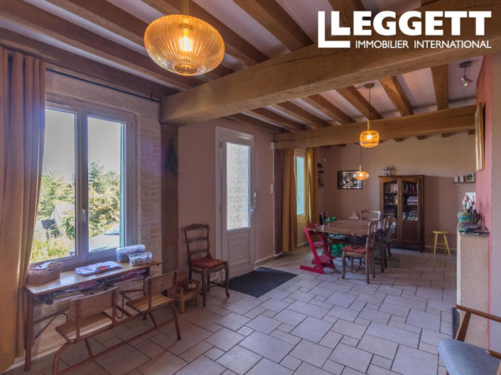 Image No.2-4 Bed House for sale