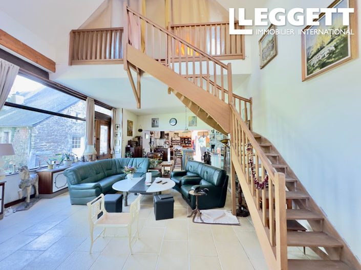 Image No.5-9 Bed House for sale