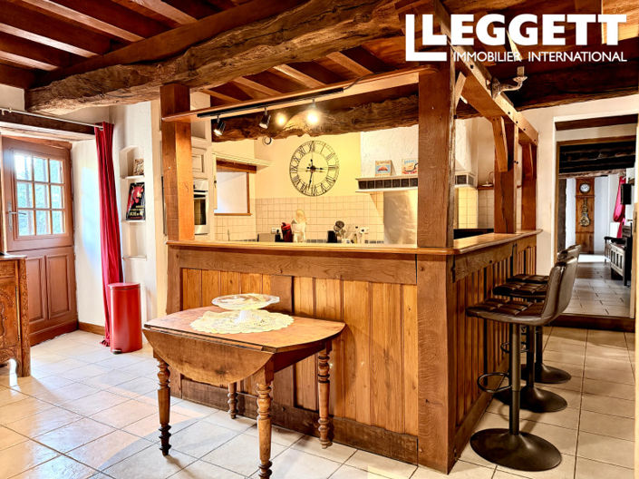 Image No.9-5 Bed House for sale