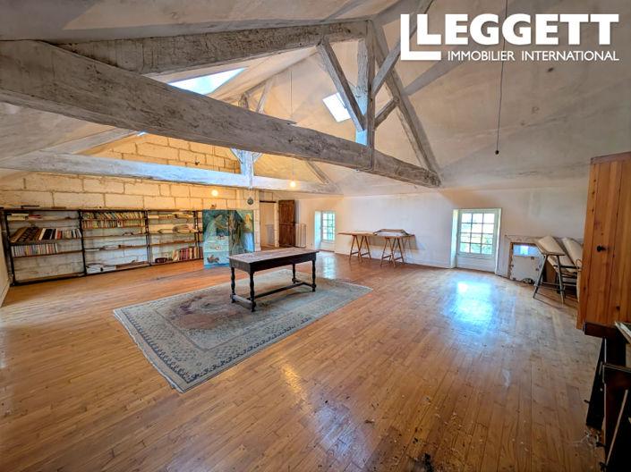 Image No.7-5 Bed House for sale
