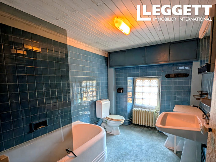 Image No.9-5 Bed House for sale