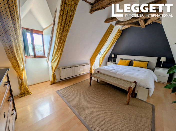Image No.6-4 Bed House for sale