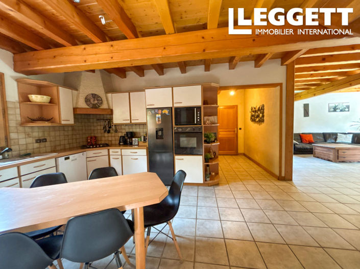 Image No.3-4 Bed House for sale