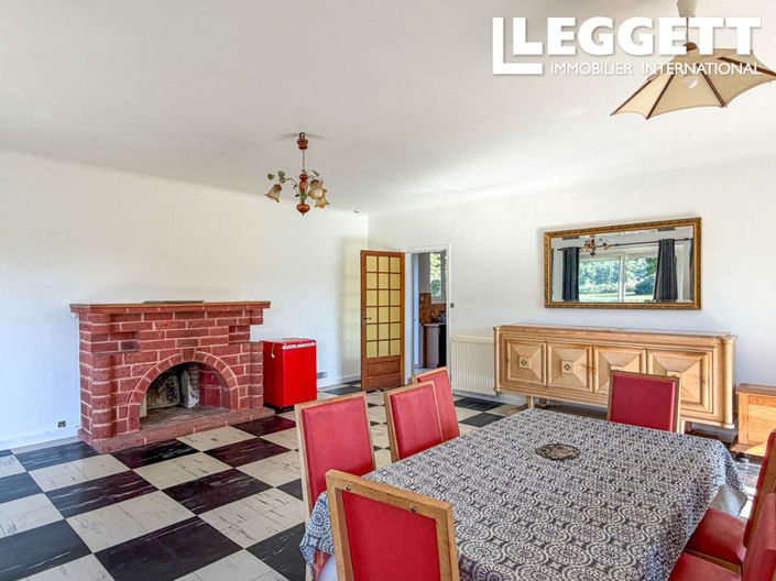 Image No.5-2 Bed House for sale