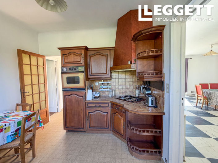 Image No.6-2 Bed House for sale
