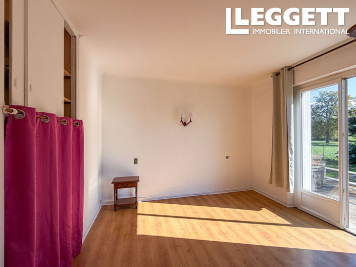 Image No.7-2 Bed House for sale