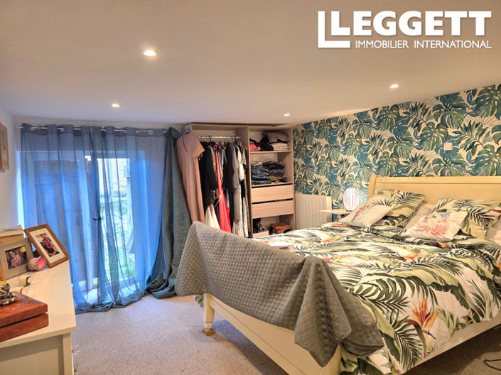 Image No.7-3 Bed House for sale