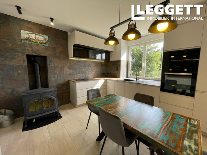 Image No.3-5 Bed House for sale