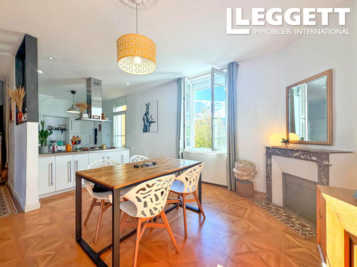 Image No.2-4 Bed House for sale