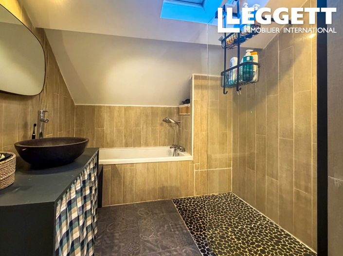 Image No.9-4 Bed House for sale