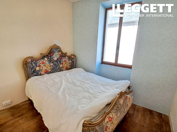 Image No.8-4 Bed House for sale