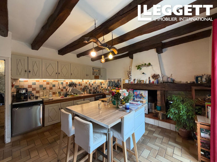 Image No.6-5 Bed House for sale