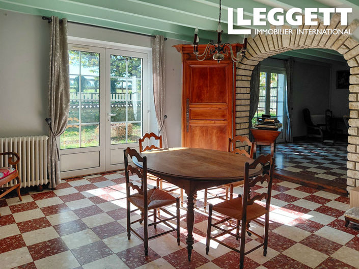 Image No.3-5 Bed House for sale