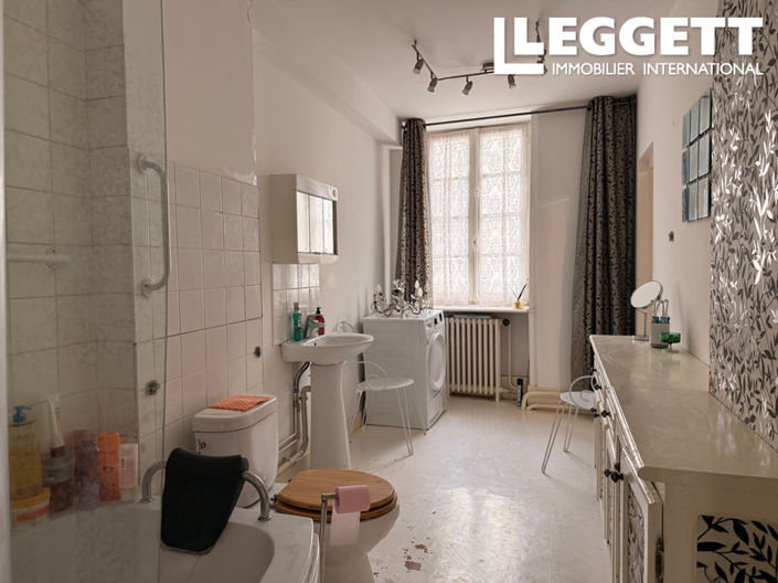 Image No.8-4 Bed House for sale