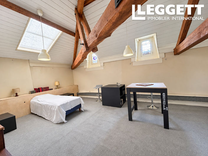 Image No.9-3 Bed House for sale