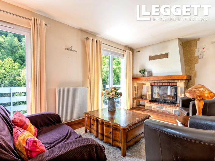 Image No.7-12 Bed House for sale